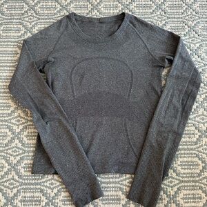 Women's Gray Long Sleeve Top